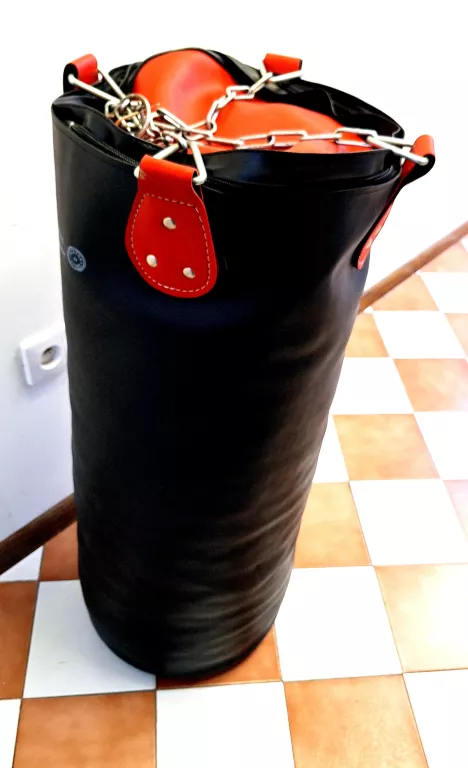 WOREK TRENINGOWY 80CM Z RĘKAWICAMI BOKSERSKIMI
