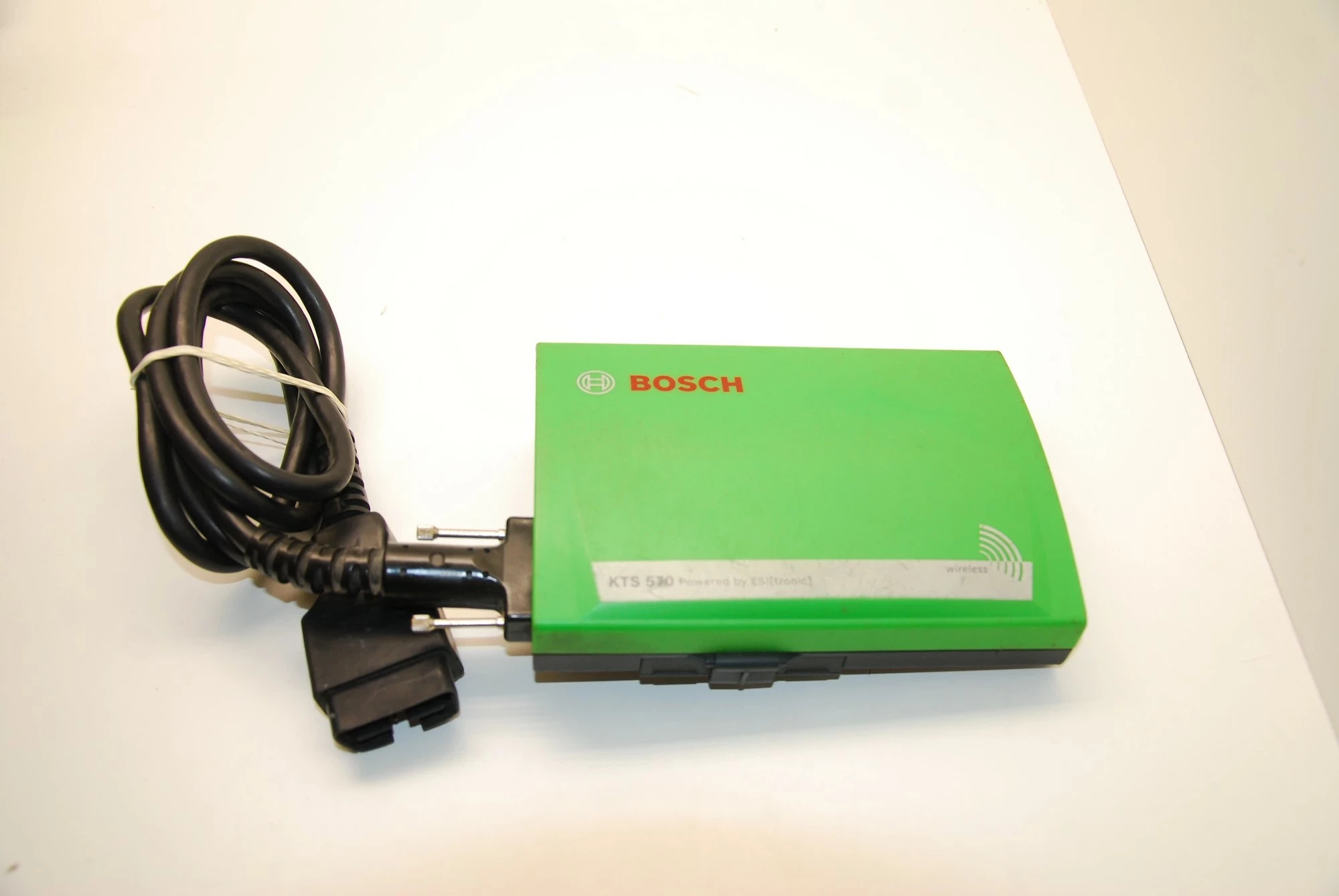 ie89-tester-diagnostyczny-bosch-kts-570-marka-bosch