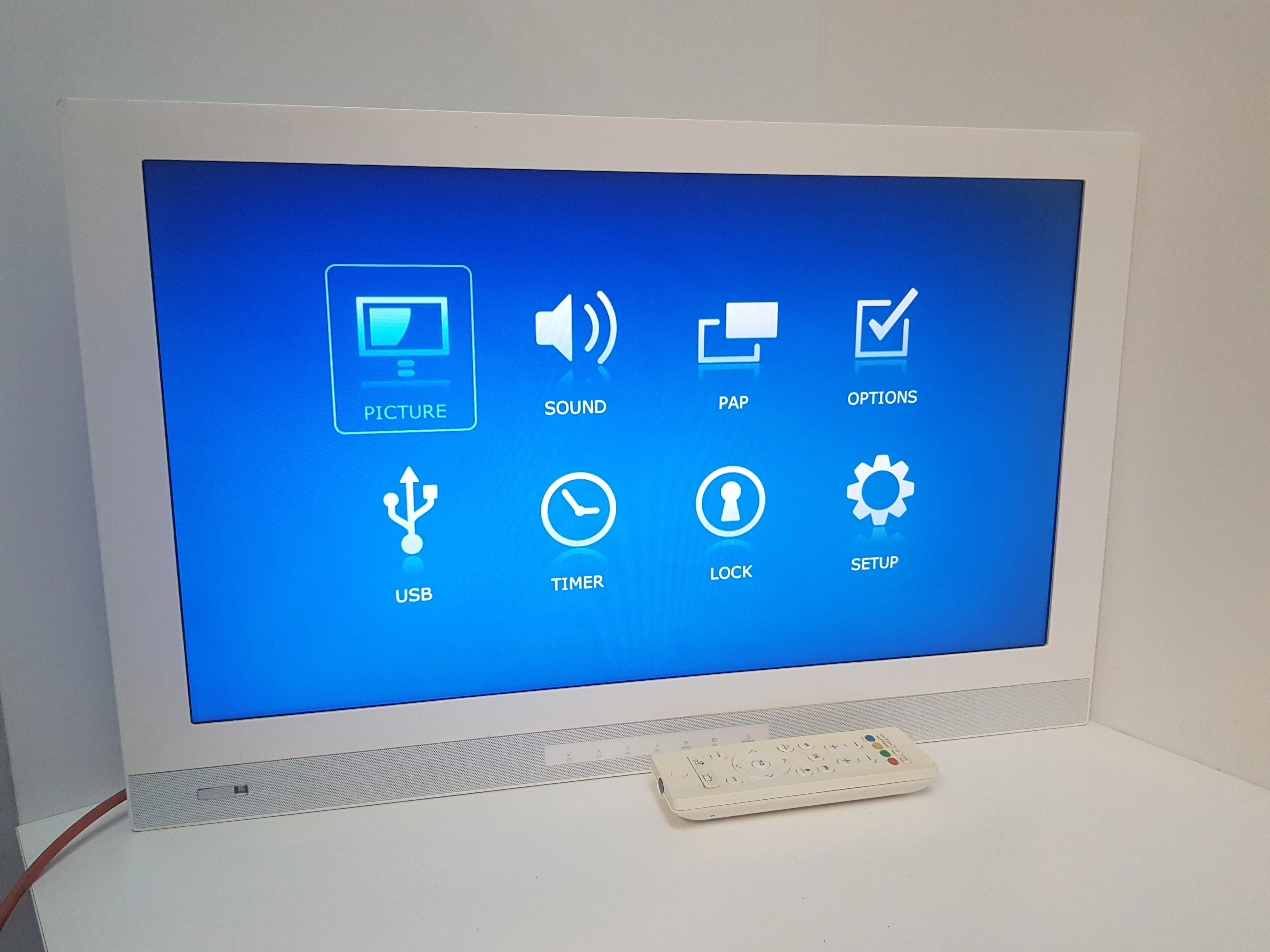 tv-ikea-uppleva-l24u4010fc-ean-gtin-4024862114244