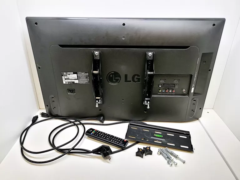 TELEWIZOR LG 32 CALE 32LF5610 +PILOT