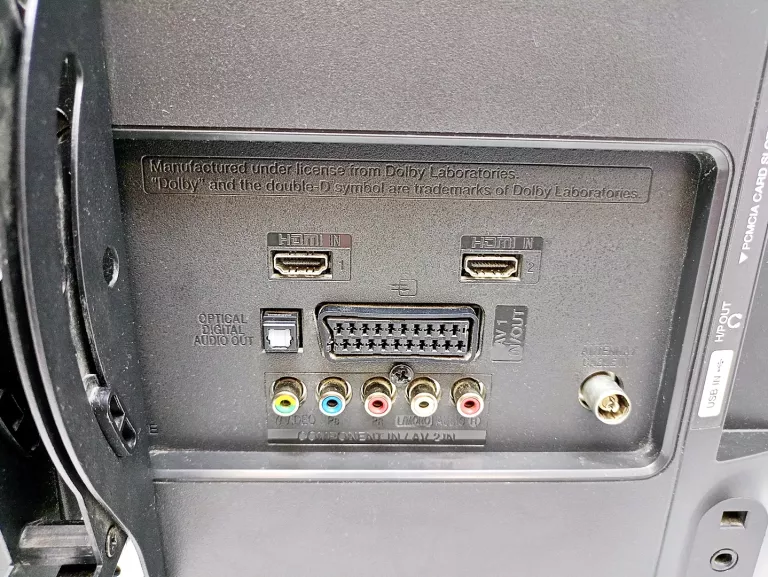 TELEWIZOR LG 32 CALE 32LF5610 +PILOT