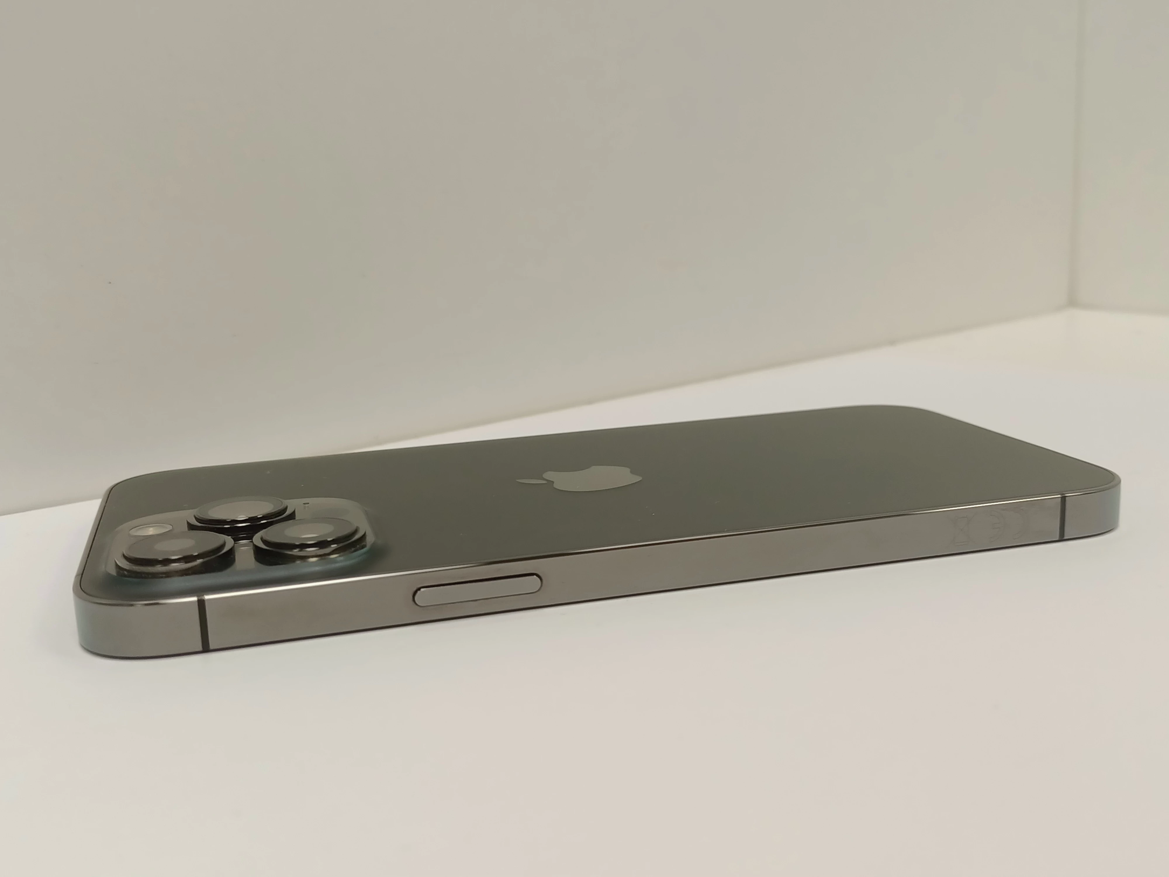 apple-iphone-13-pro-max-256gb-a2643-kond-bat-89-szary-komunikacja-bluetooth