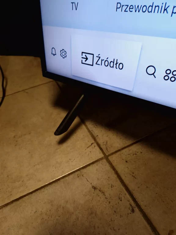 tv-samsung-ue43nu7122k-pilot-stan-uzywany