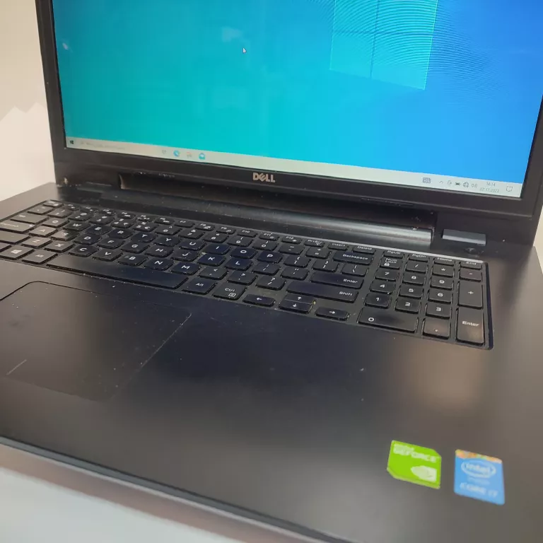 LAPTOP DELL P26E