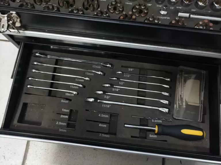 walizka-narzedziowa-klucze-nasaodowe-plaskie-calowe-product-id