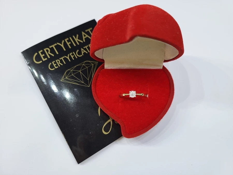 zloty-pierscionek-z-brylantem-p585-147g-krancowa-103-lublin