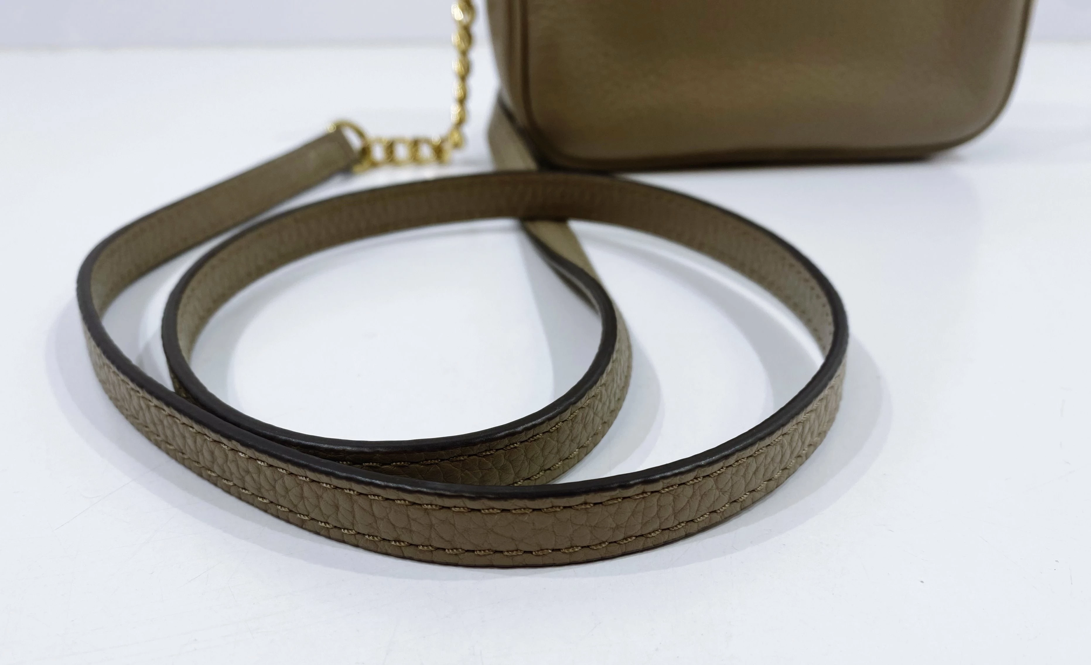 torebka-michael-kors-bezowa-mala-stan-uzywany