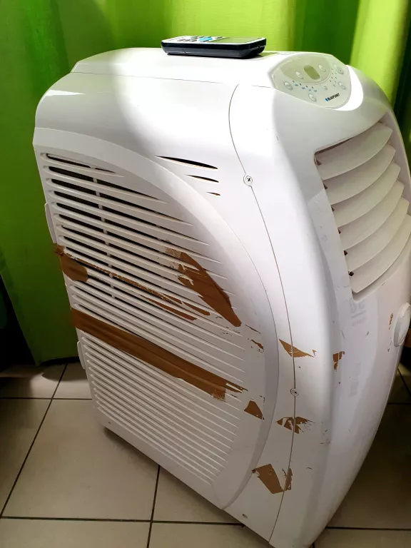 klimatyzator-blaupunkt-arrifana-15-kolor-dominujacy-bialy