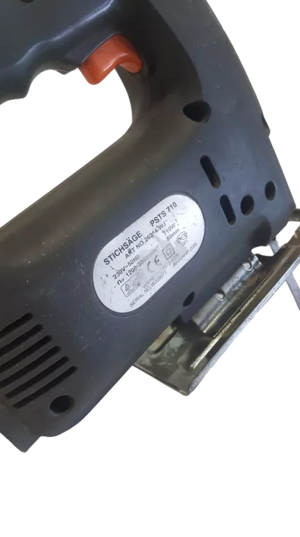 wyrzynarka-tip-psts-710w-mocowanie-brzeszczotu-chwyt-typu-t