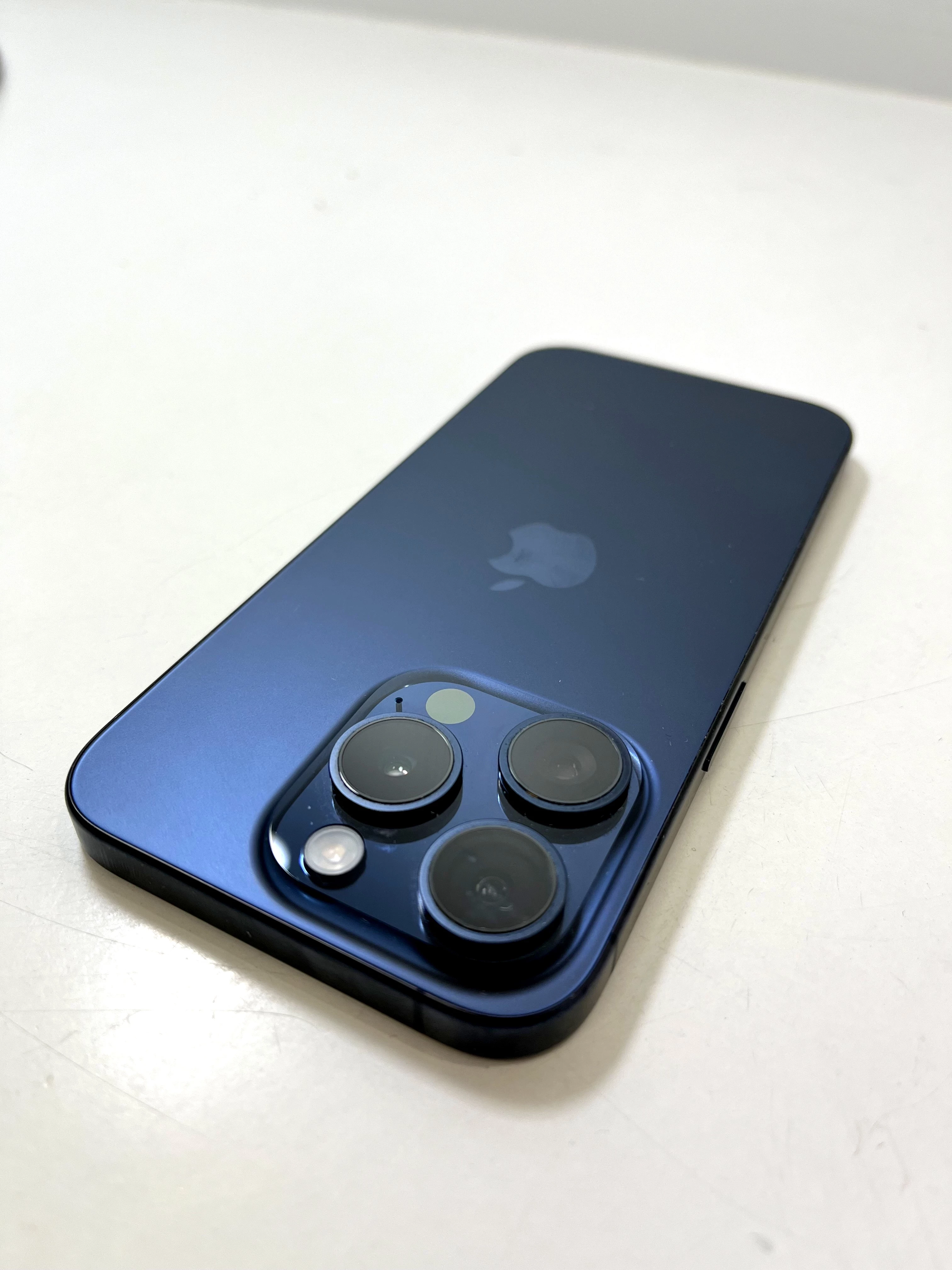 telefon-iphone-15-pro-128-gb-100-bat-kolor-249512-1647422