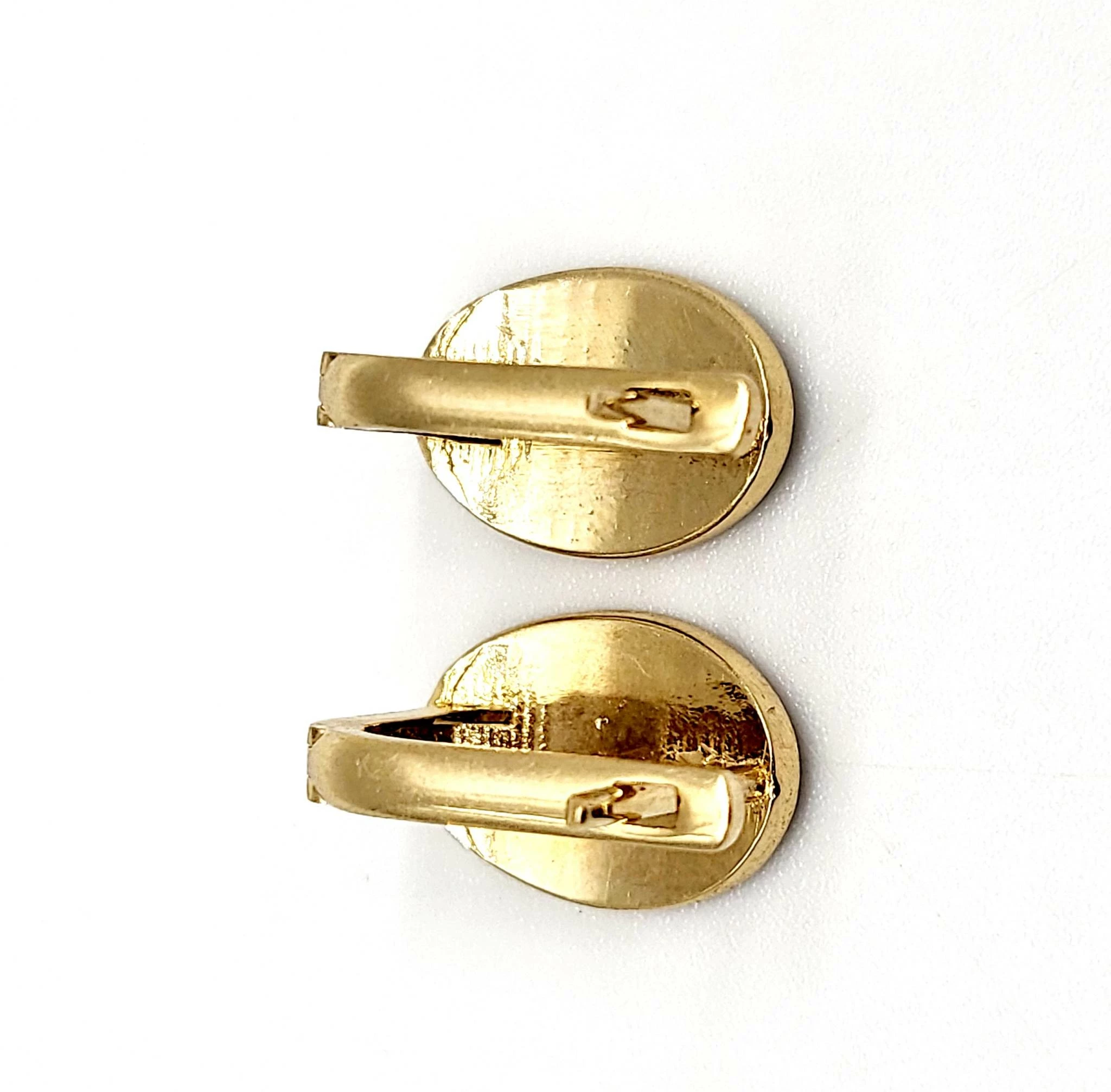 zlote-kolczyki-z-motywem-louis-vuitton-proba-585310g-rodzaj-bigla-angielski