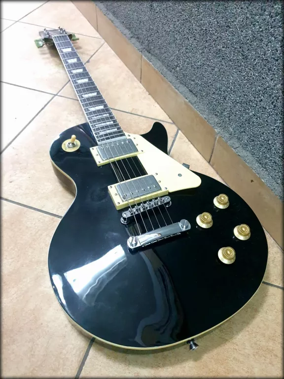 GITARA ELEKTRYCZNA CZARNA