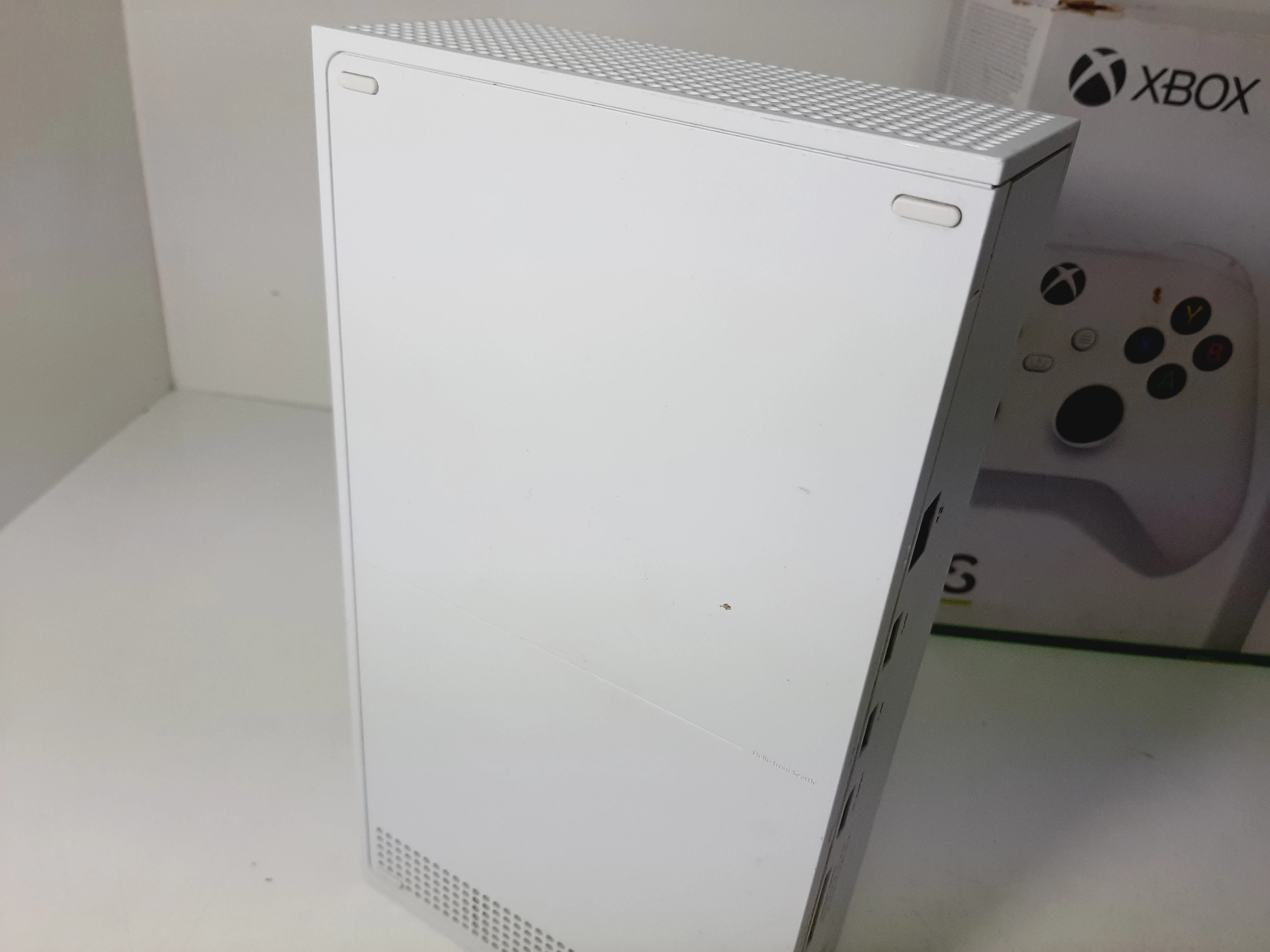 konsola-xbox-series-s-2-pady-gwarancja-stan-uzywany