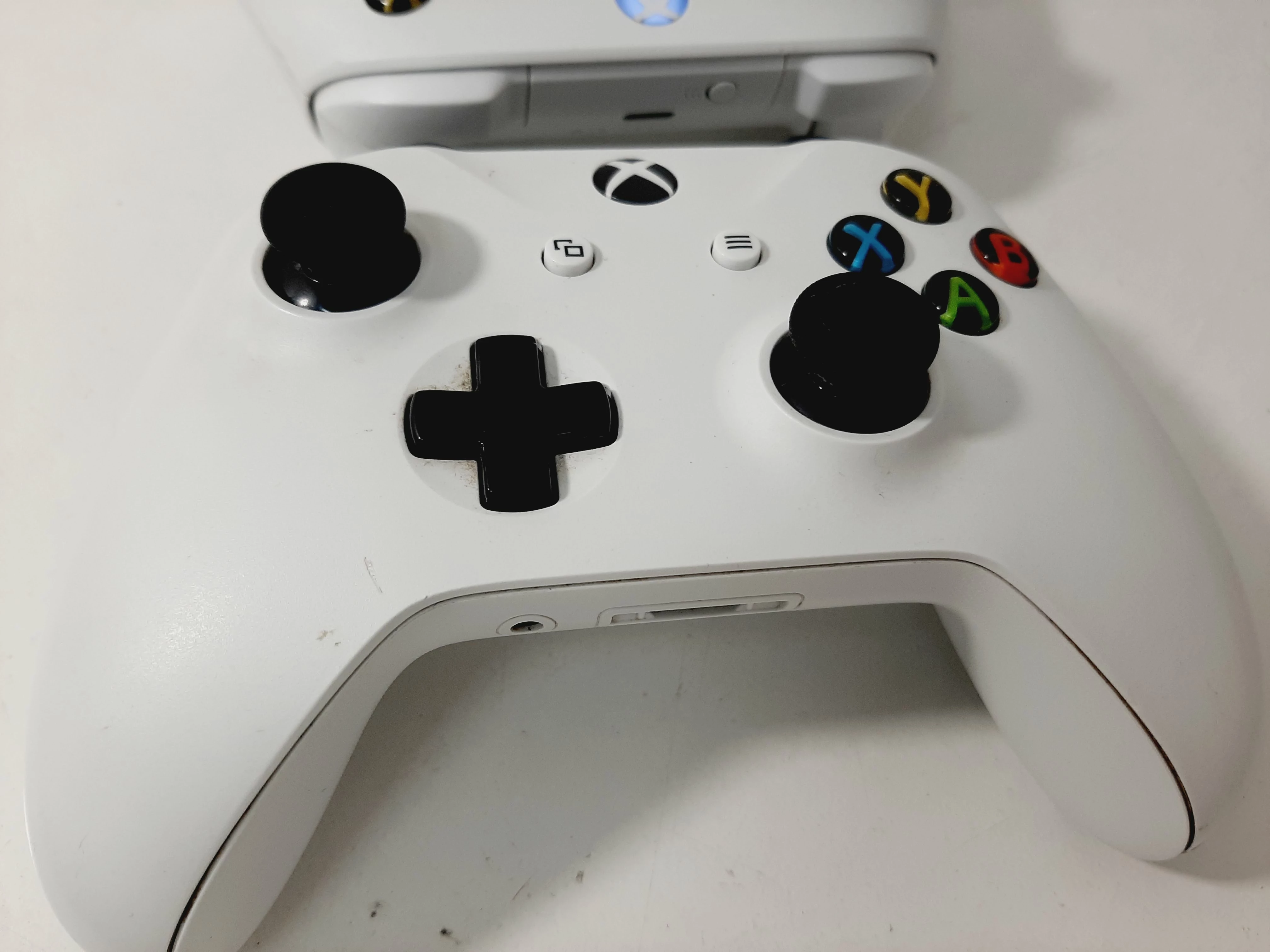 konsola-xbox-series-s-2-pady-gwarancja-kosciuszki-641-olsztyn