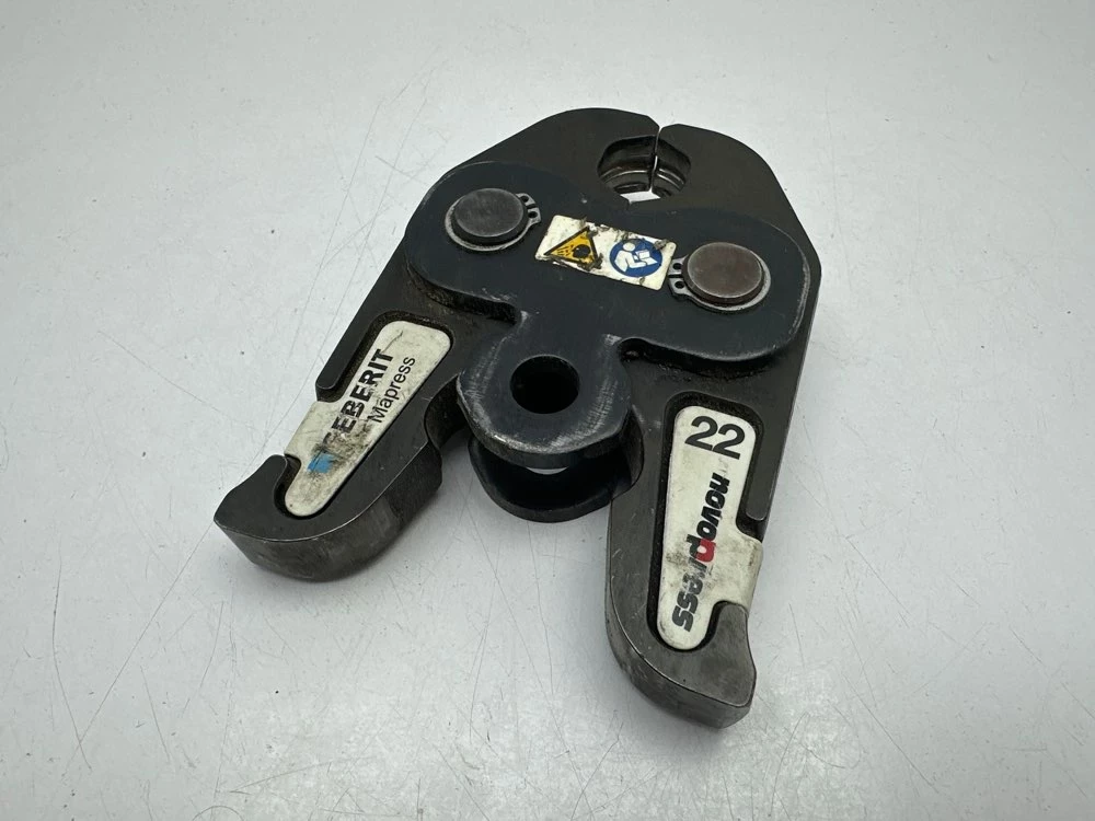 zaciskarka-geberit-szczeki-1518222835-mm-walizka-marka-milwaukee