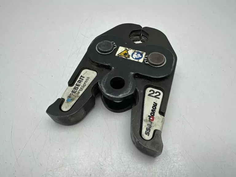 zaciskarka-geberit-szczeki-1518222835-mm-walizka-marka-milwaukee