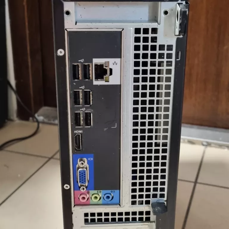 KOMPUTER DELL OPTIPLEX D07D 8GBRAM/SSD256/I3-3220