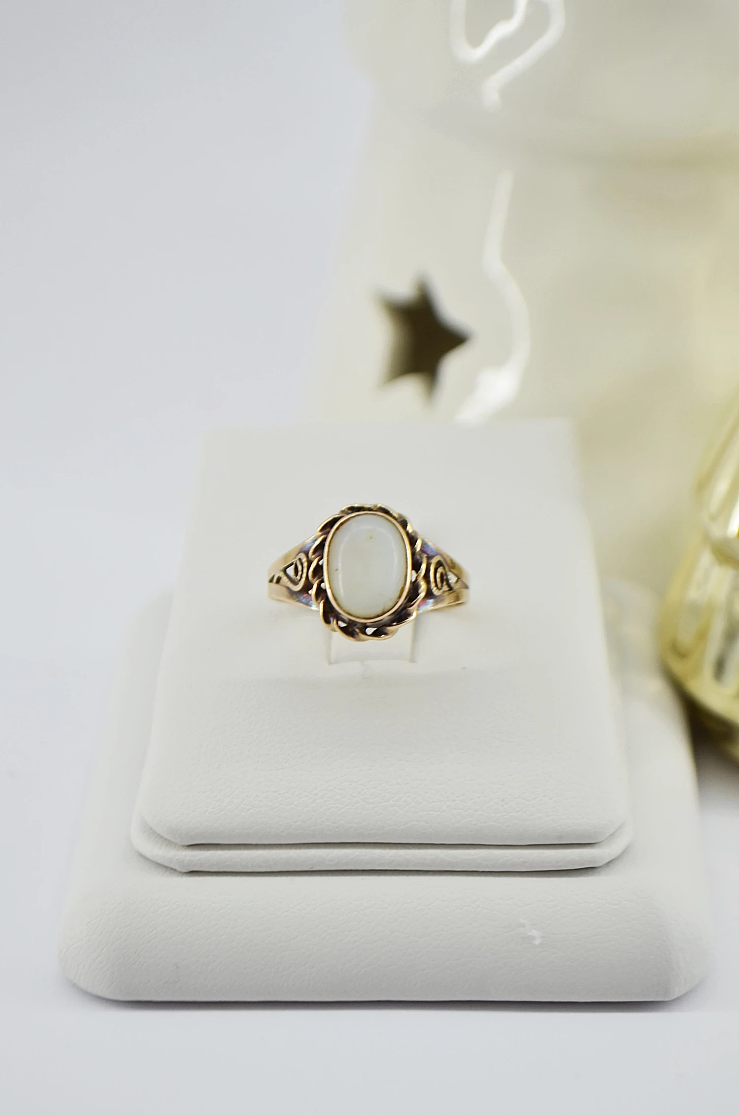 zloty-pierscionek-215g-585p-material-zloto