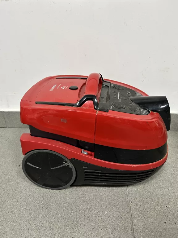 odkurzacz-pioracy-bosch-bwd421pet-orurowanie-tylko-odbior-osobisty-moc-2100