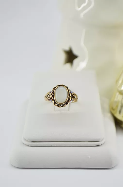 ZŁOTY PIERŚCIONEK 2,15G 585P