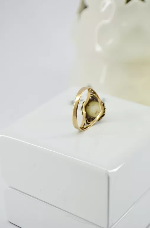 ZŁOTY PIERŚCIONEK 2,15G 585P