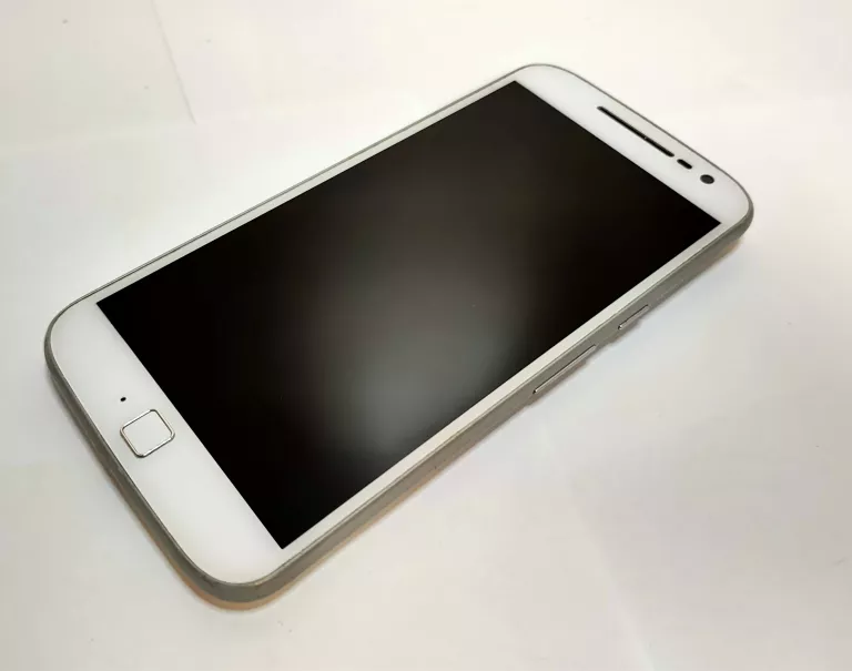 TELEFON MOTOROLA MOTO G4 PLUS 2/16GB