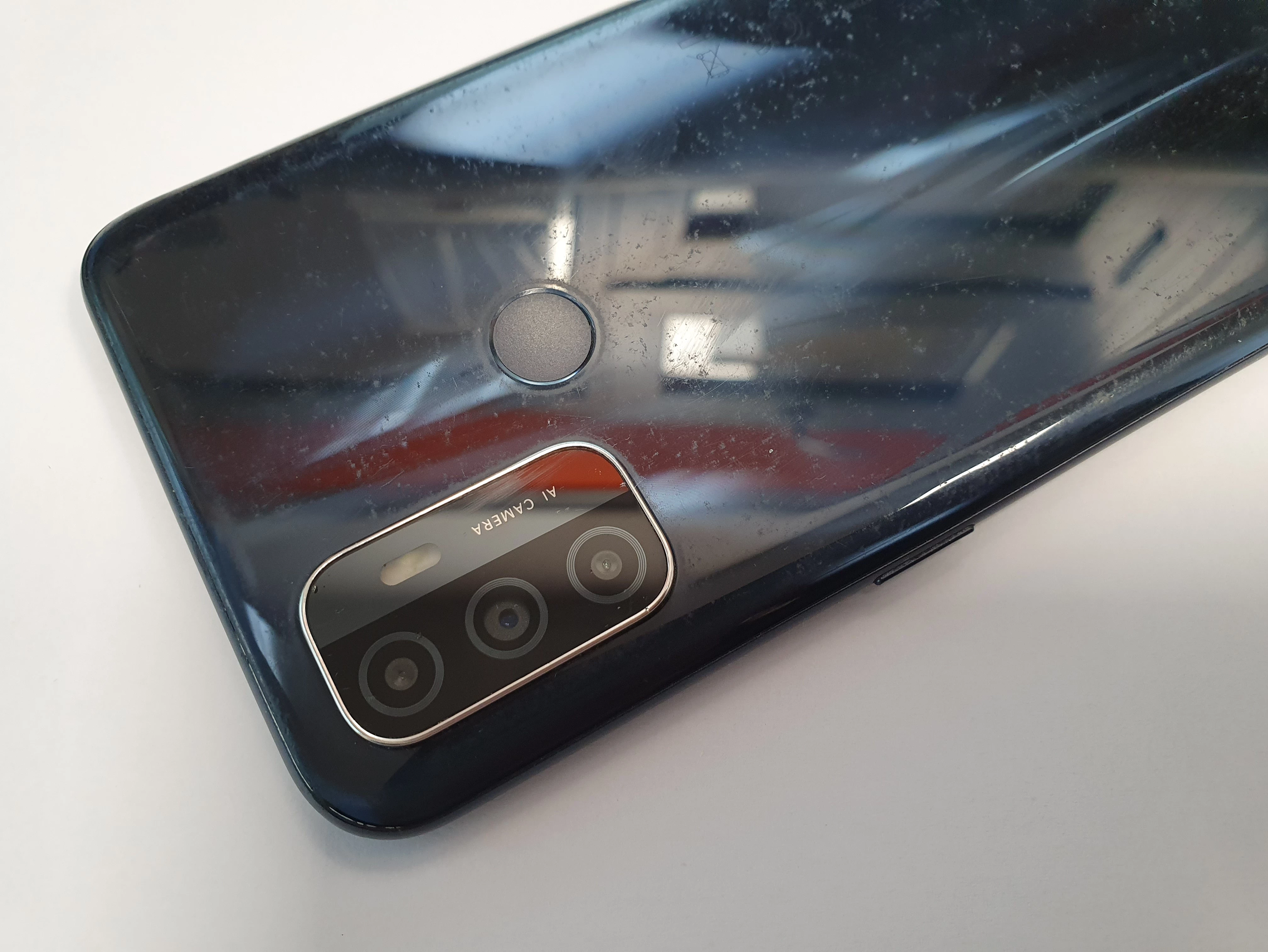 telefon-oppo-a53-typ-smartfon