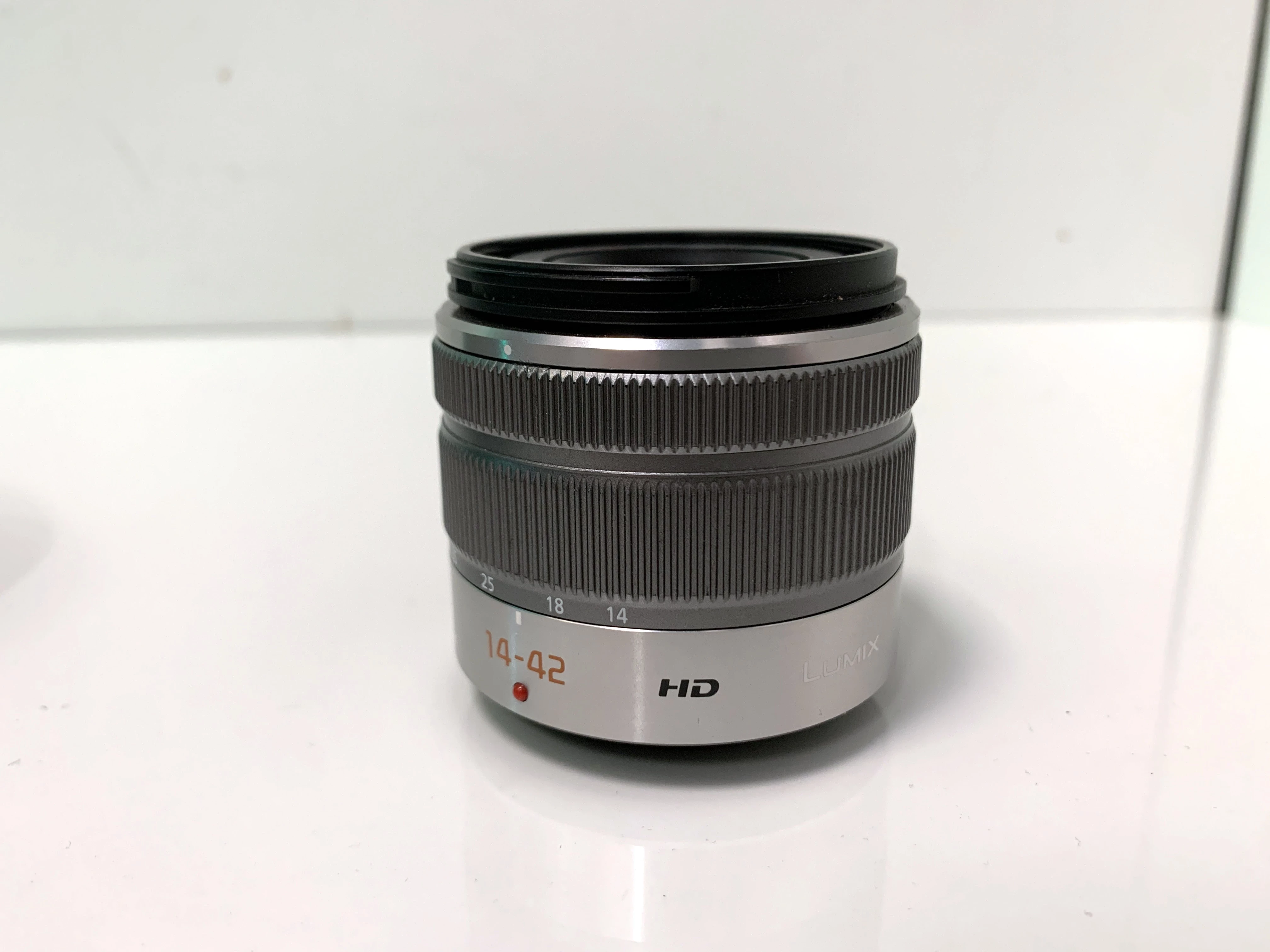 panasonic-lumix-dmc-gf6-lumix-14-42-h-fs-1442a-polecam-ean-gtin-5025232794522