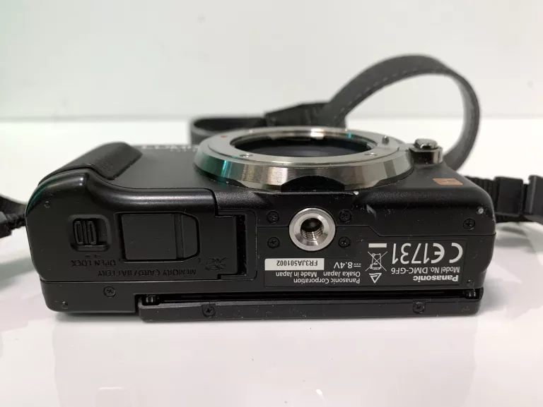 panasonic-lumix-dmc-gf6-lumix-14-42-h-fs-1442a-polecam-marka-panasonic