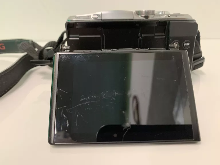 panasonic-lumix-dmc-gf6-lumix-14-42-h-fs-1442a-polecam-product-id-ea54551f-2f3a-4c6c-a3ce-0844b135d800