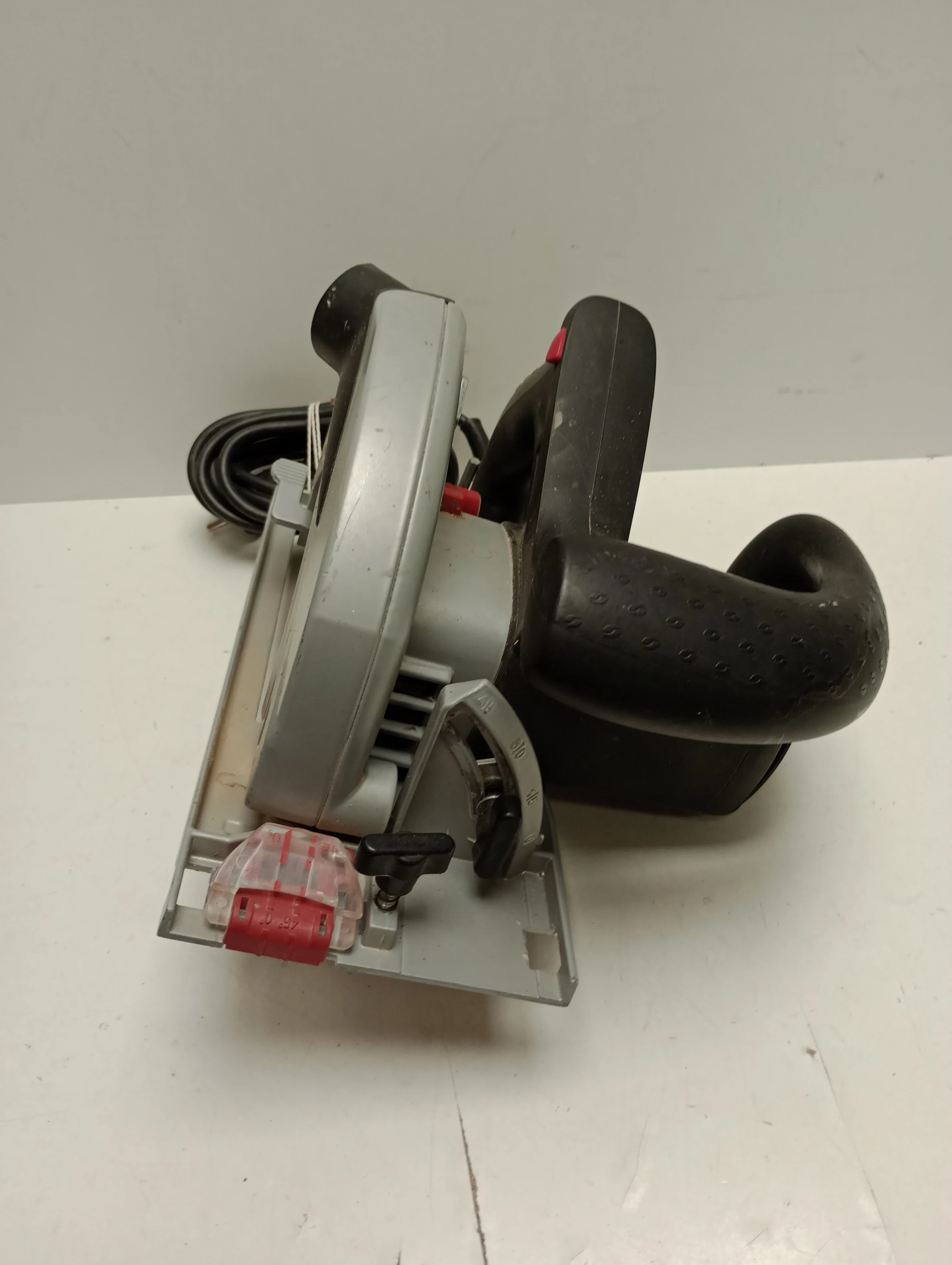 pilarka-tarczowa-skil-skilsaw-5855-1150w-stan-uzywany