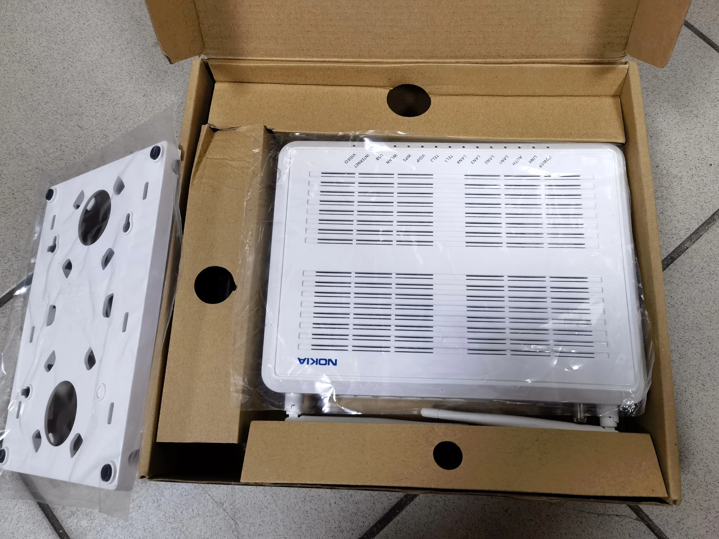 router-alcatel-lucent-g-241w-a-jak-nowy-okazja-stan-powystawowy