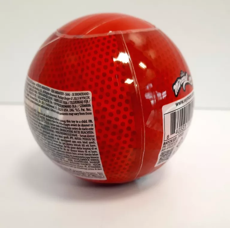 miraculous-biedronka-kula-niespodzianka-4w1-marka-bez-marki