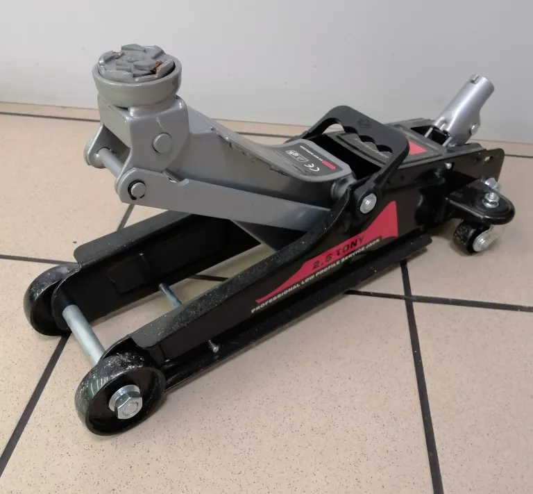 PODNOŚNIK HYDRAULICZNY 2,5 T NISKOPROFILOWY KRAFT&DELE KD1362