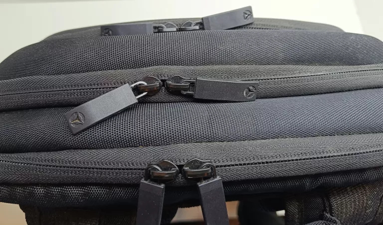 lenovo-legion-armoured-backpack-ii-17-stan-uzywany