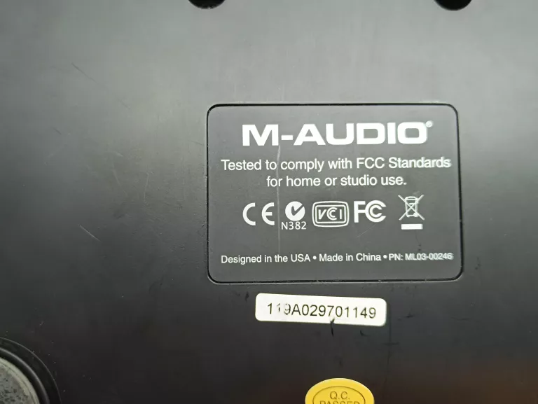 M-AUDIO X-SESSION PRO DJ MIDI MIXER