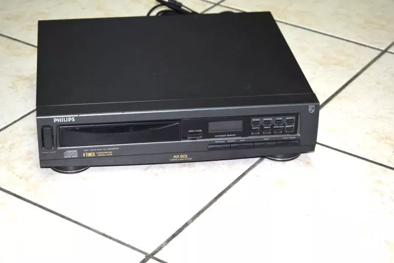 ODTWARZACZ CD PHILIPS AK 601 OKAZJA SPRAWNE TANIO