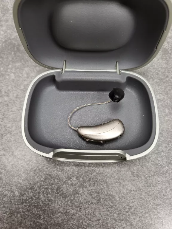 aparat-sluchowy-sonova-blu-moxi-b1-312-sand-czyscik-audiofon-ucho-brak-informacji