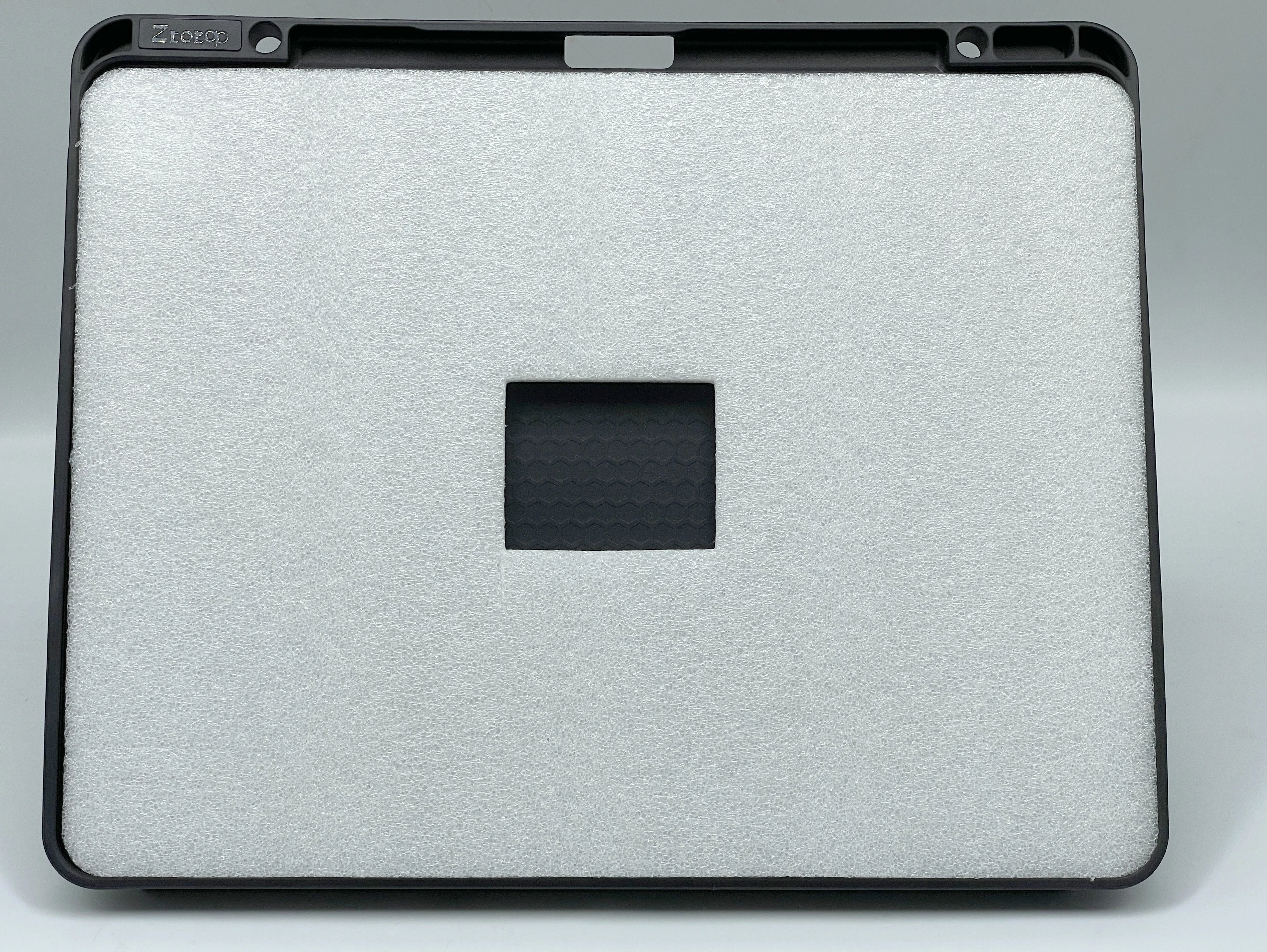 etui-ztotop-do-apple-ipad-pro-129-2020-czarny-jak-nowy-stan-11323-2