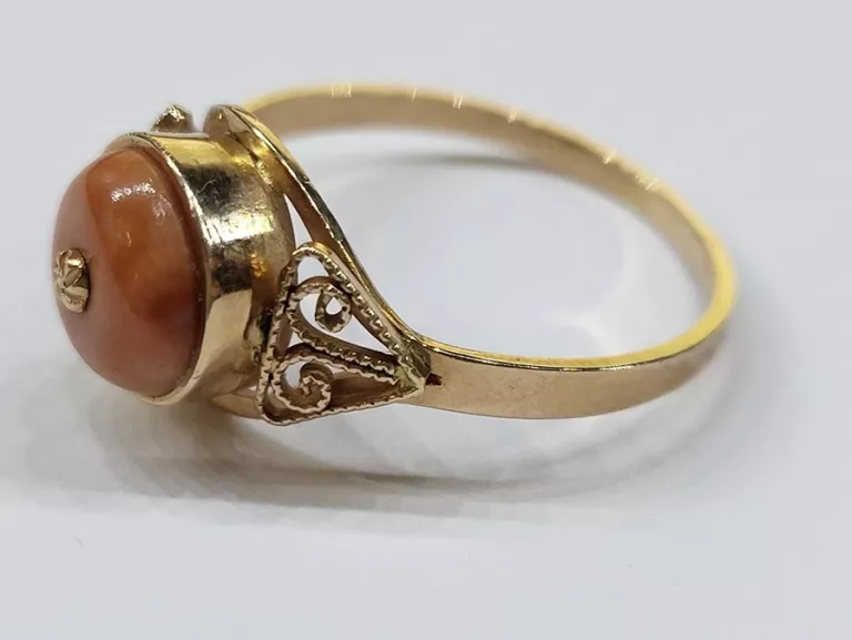 zloty-pierscionek-z-koralem-p585-293g-rodzaj-wyrob-jubilerski