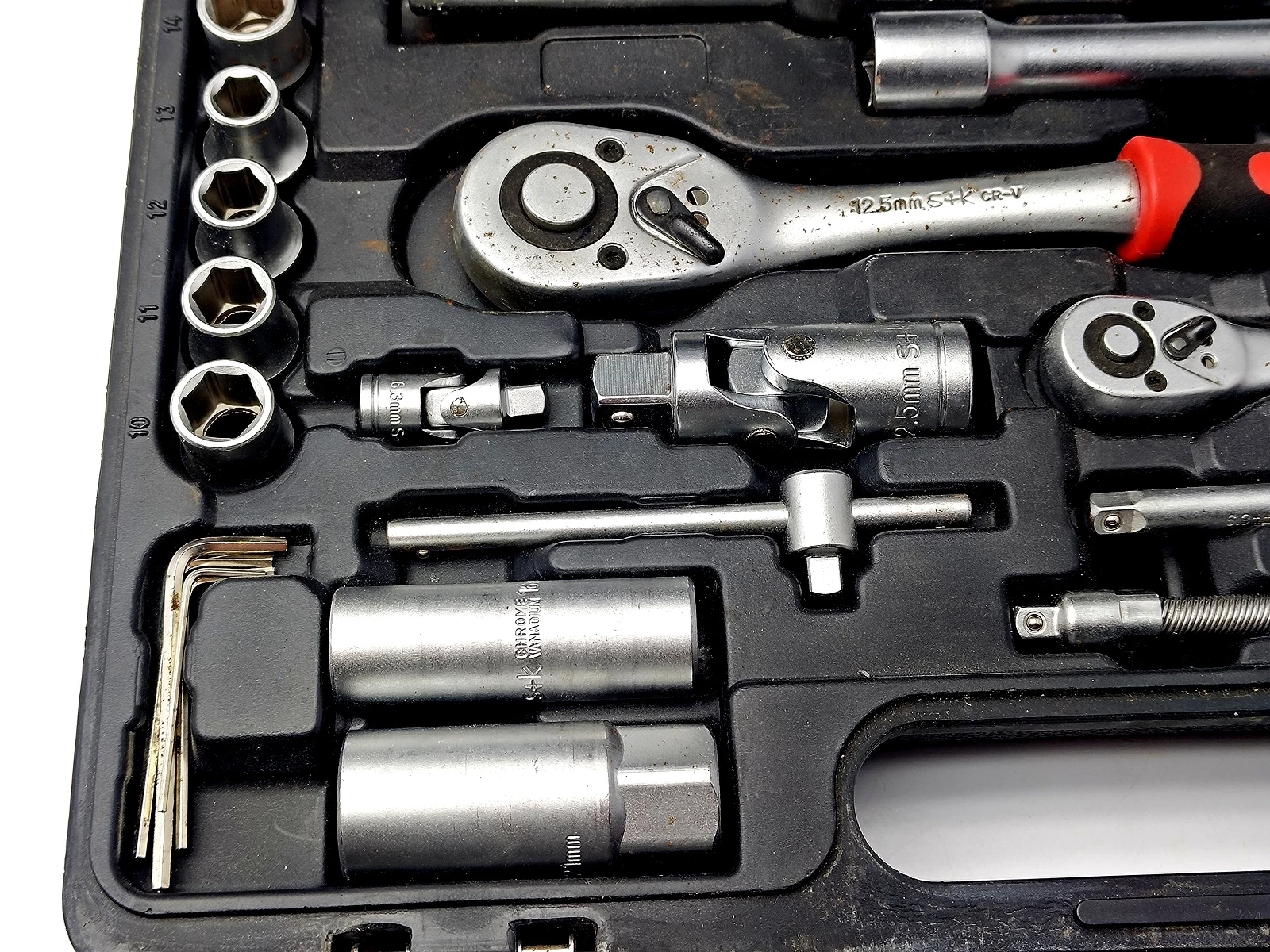 komplet-kluczy-nasadowych-powerfix-275388-94-el-stan-uzywany