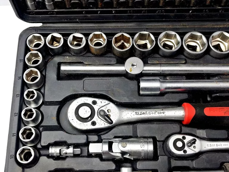 komplet-kluczy-nasadowych-powerfix-275388-94-el-marka-powerfix