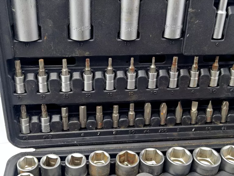 komplet-kluczy-nasadowych-powerfix-275388-94-el-waga-produktu-z-opakowaniem-jednostkowym-5