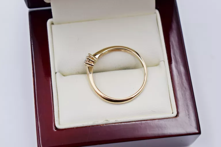 piekny-zloty-pierscionek-z-kamieniem-21r-58514k-material-15835-2