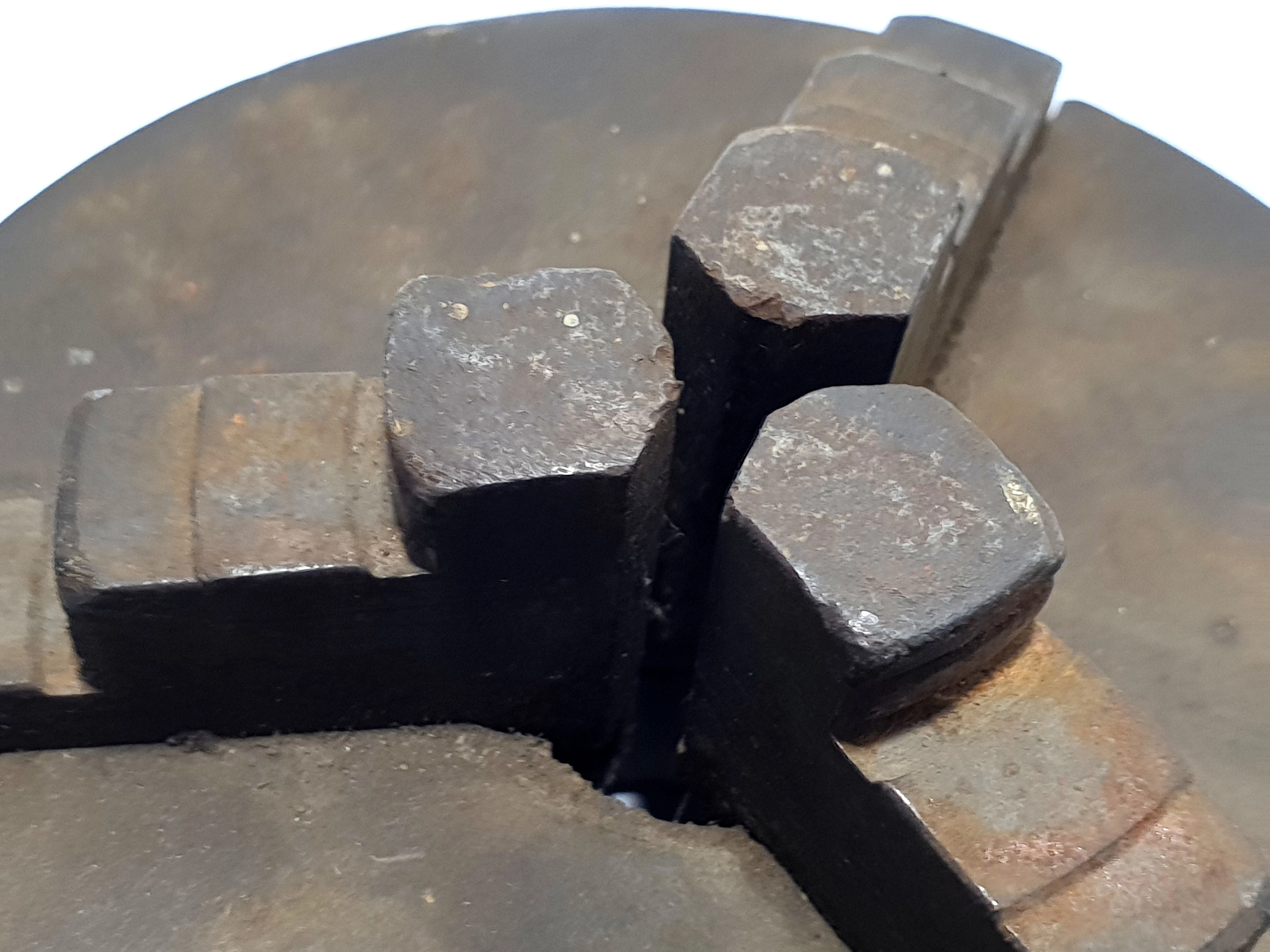 uchwyt-tokarski-125-135-srednica-marka-inny