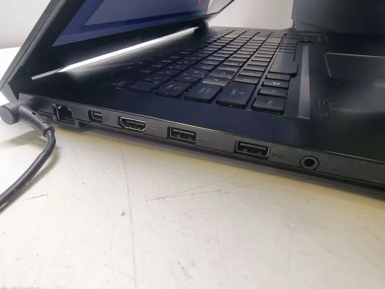 LAPTOP ASUS ROG STRIX GL703GE 17,3 I5-8300H 8/500 GB SSD GTX1050 TI
