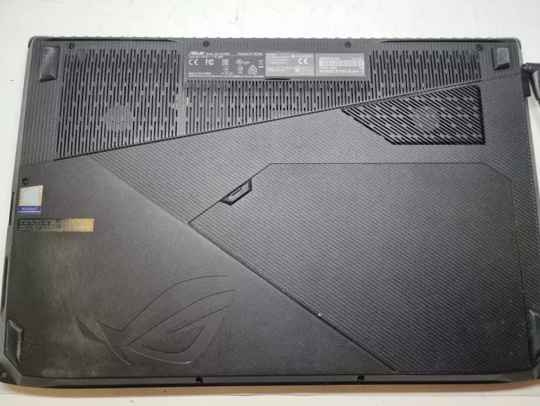 LAPTOP ASUS ROG STRIX GL703GE 17,3 I5-8300H 8/500 GB SSD GTX1050 TI
