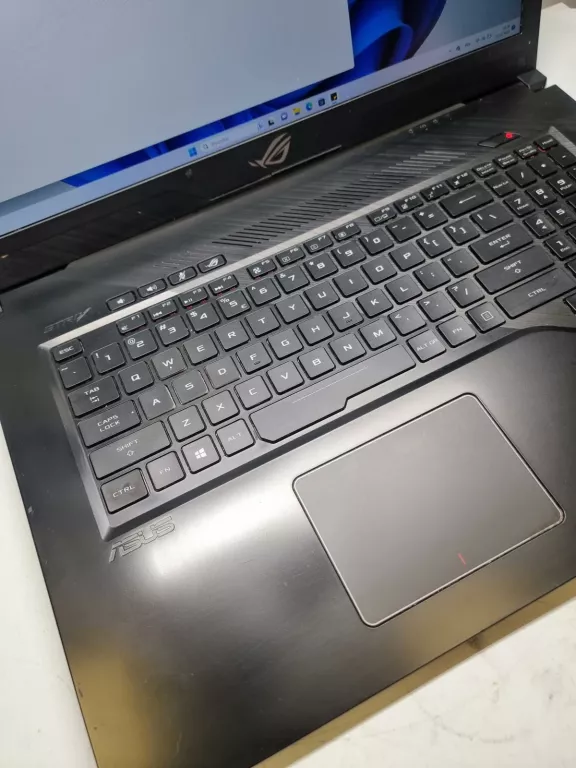 LAPTOP ASUS ROG STRIX GL703GE 17,3 I5-8300H 8/500 GB SSD GTX1050 TI
