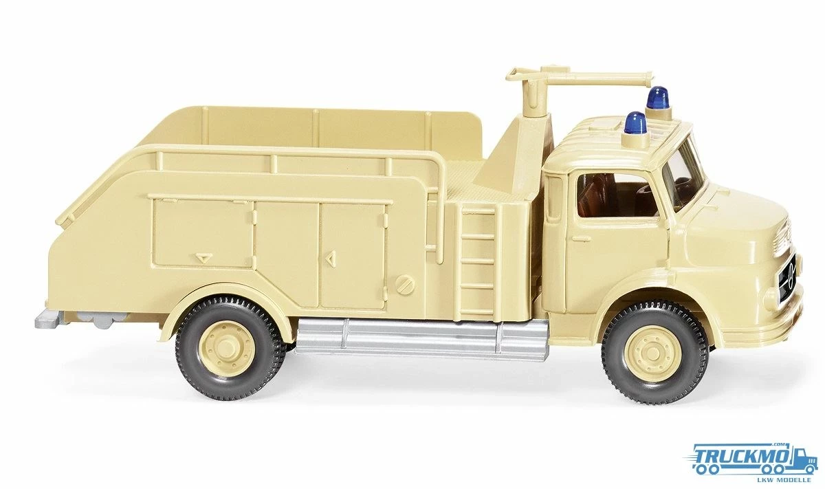 wiking-fire-brigade-mercedes-benz-fire-truck-060605-stan-11323-238058