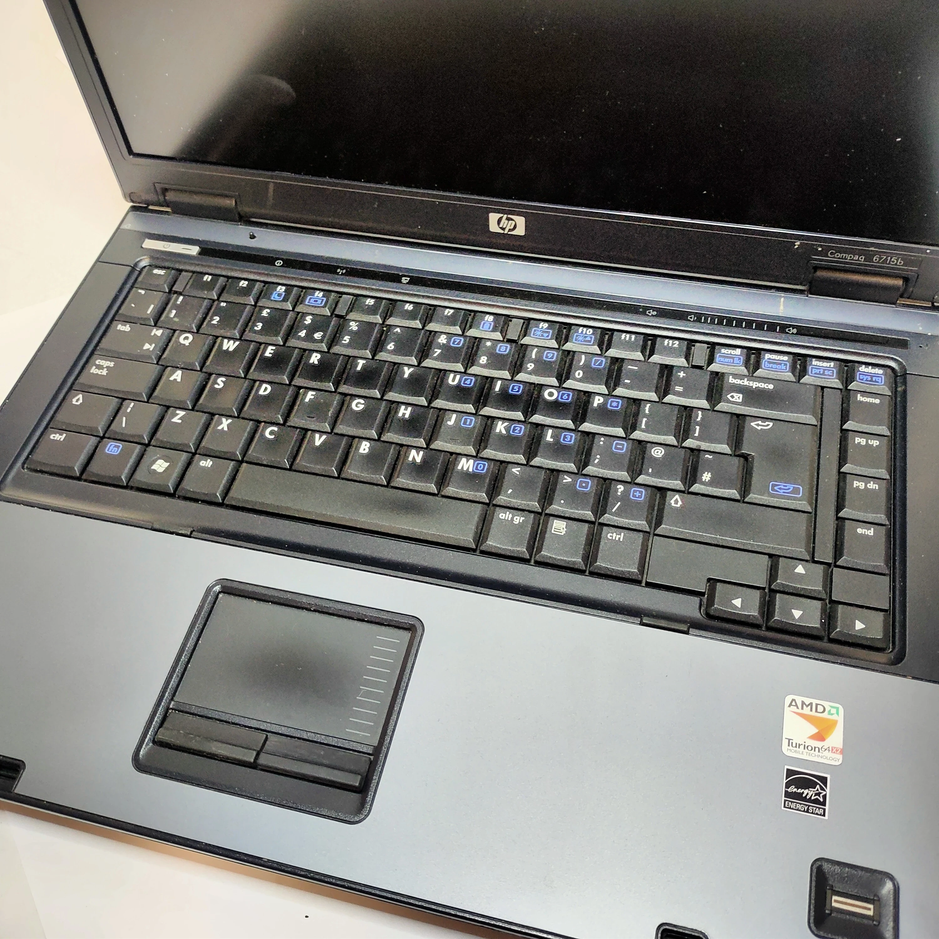 laptop-hp-compaq-6715b-brak-zasilacza-na-czesci-kod-producenta-11-g8-ee